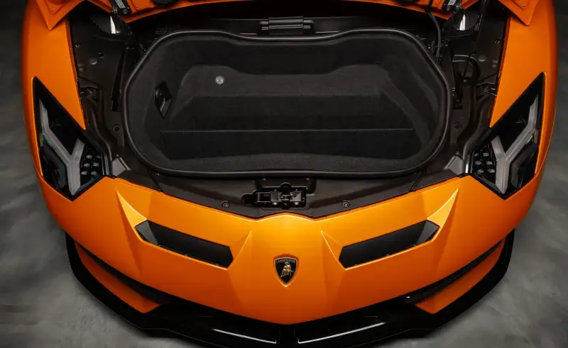 2020 Lamborghini Aventado photo 21